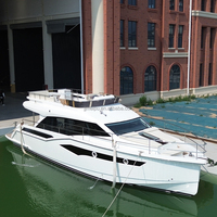 Yacht de croisière de luxe de 50 pieds en fibre de verre, type diesel, neuf, pour des aventures aquatiques confortables et des excursions panoramiques