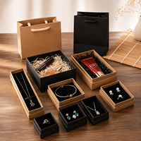 Boîte à bijoux de luxe personnalisée Kexin en papier kraft avec couvercle et base, insert en velours noir pour collier, bague, boucles d'oreilles, emballage cadeau