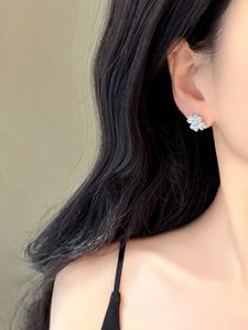 Pendientes de Oro Real de 18K Xinfly con Diamantes Naturales de 0.50ct, Joyería Elegante para Uso Diario y Formal, Diseño Atemporal, Gran Venta Ahora - Product Image 5