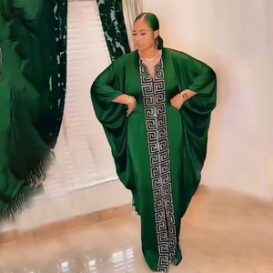 <span class=keywords><strong>Boubou</strong></span> <span class=keywords><strong>Africain</strong></span> Décontracté d'Été en Rayonne pour Femmes Grandes Tailles Styles de Robes Africaines Sud-Africaines avec Manches Longues et Strass en Promotion - Product Image 3