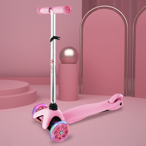 Children's Scooter 3 Wheels Height Adjustable With <b>Lights</b> For Ages 3-6 Years Pink Color - Product Image 1