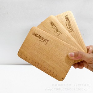 Mini tabla de madera para hornear con regla de medición para transferir masa de pan y trabajar con repostería, artesanía ecológica - Product Image 2