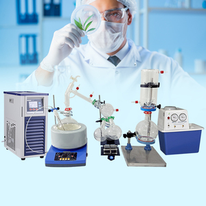 Équipement de distillation moléculaire à trajet court en verre borosilicaté pour la purification de l'huile de poisson, unité sous vide - Product Image 4