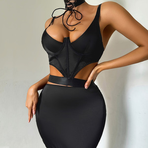 Set di 4 Pezzi di Lingerie Erotica Nera, Reggiseno a Corsetto con Ferretto e Scollo Profondo, Girocollo, Minigonna e Slip, Costume Intimo Sexy e Aderente - Product Image 4