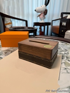 Caja de pañuelos magnética de madera de nogal negro de lujo ligero y creativo, soporte de pañuelos de cuero para sala de estar, hotel, estudio, decoración. - Product Image 2