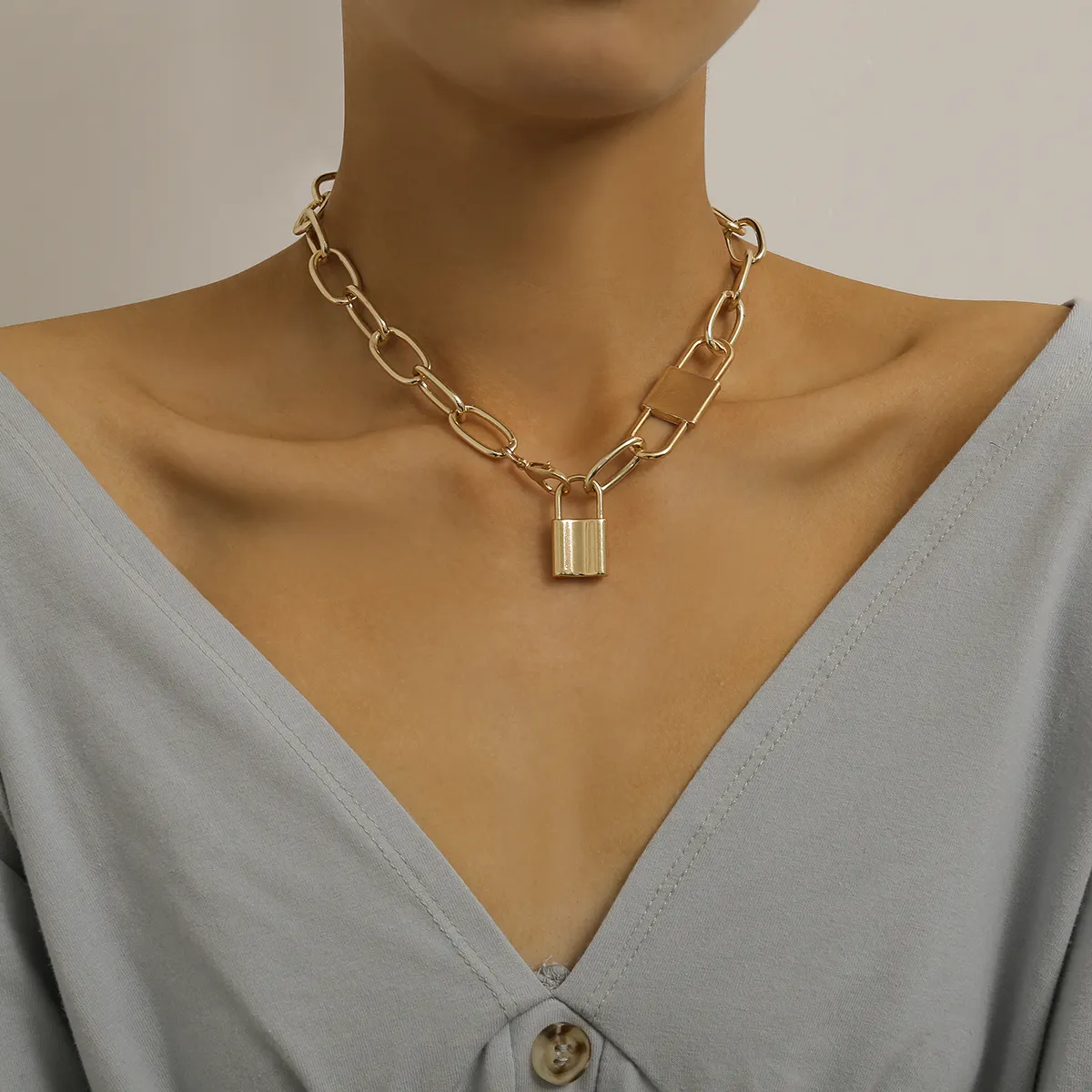 SHIXIN moda bayan kolye gümüş renk altın rengi takı basit tek zincirler küçük K kilit kolye kolye kadınlar için
