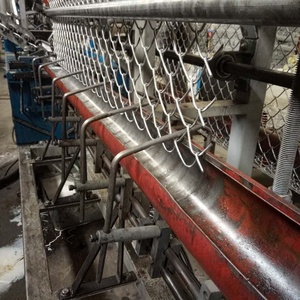 Clôture industrielle anti-corrosion en treillis losangé électrique pour périmètre d'usine, entrepôt, ranch et zone industrielle - Product Image 2