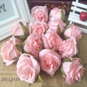 Tête <span class=keywords><strong>de</strong></span> <span class=keywords><strong>rose</strong></span> artificielle unique <span class=keywords><strong>de</strong></span> 6cm faite à la main pour décoration murale <span class=keywords><strong>de</strong></span> fleurs <span class=keywords><strong>de</strong></span> mariage - Product Image 1