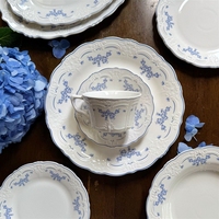 Service de vaisselle en porcelaine vintage français de luxe léger, motif floral bleu, avec soucoupes – Qualité alimentaire, idéal pour desserts, salades, dîners et soupes