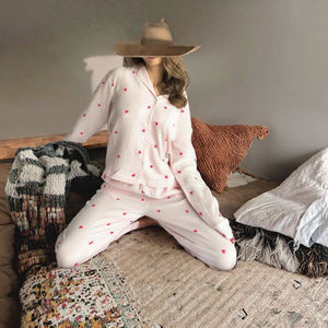 Pijamas QINSI para Mujer, 100% Algodón, Transpirables, Manga Larga, Pantalones con Estampado de Amor, Conjunto de 2 Piezas para Dormir en Primavera, Otoño e Invierno - Product Image 2