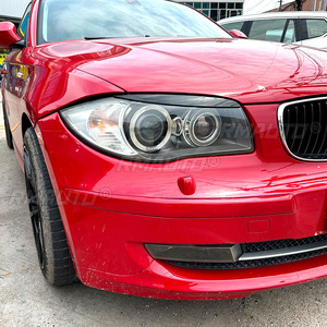 สีดำเงา/คาร์บอนลุค ไฟหน้ารถยนต์ สติ๊กเกอร์ติดคิ้วไฟหน้า สำหรับ BMW ซีรีส์ 1 E81 E82 E87 E88 ปี 2008-2013 - Product Image 6