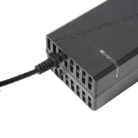 Chargeur de batterie au lithium 48V2A 54.6V, 58.4V, 58.8V pour vélo électrique, trottinette électrique, chariot de golf, station d'alimentation portable