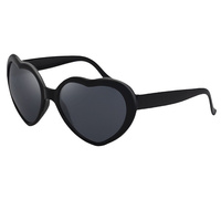 Lunettes de soleil en forme de coeur pour femmes avec lumières à changement de couleur Lunettes de diffraction nocturne pour les occasions de Noël