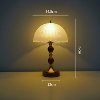 Lampe de chevet/de table LED dimmable blanc chaud, style nordique classique moderne, luxueuse et haut de gamme, alimentée en courant alternatif, veilleuse en verre pour