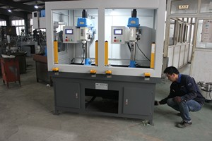 Machine à percer par emboîtement personnalisée par le fabricant, pour métal ou bois, automatique, Chine, CE ISO, 78*54*98cm, 1-3000RPM, 320*340mm, 380V/220V, 85mm - Product Image 4