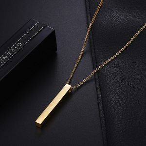 Personnalisé Nom Imprimé Or 18K Acier inoxydable Collier Fashion T-Shape Slim Blank Vertical Pendentif Collier - Product Image 3