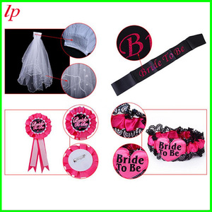 Ensemble pour future mariée avec voile, jarretière, badge et écharpe pour enterrement de vie de jeune fille LPP4035 - Product Image 2