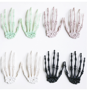 Halloween Skelett Kunststoff Hand Scary Skull Claw Skelett Knochen Hände für Halloween Dekor - Product Image 2