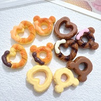 Breloques en résine en forme de beignets, dessins animés, nourriture, pain, décoration DIY pour coque de téléphone