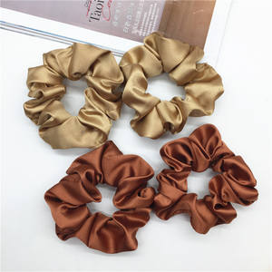 कारखाने थोक कस्टम ठोस रंग बालों को खरोंच महिला सामान रेशम लोचदार बाल बैंड बालों की लड़कियों सैटिन स्क्रंचिस - Product Image 3