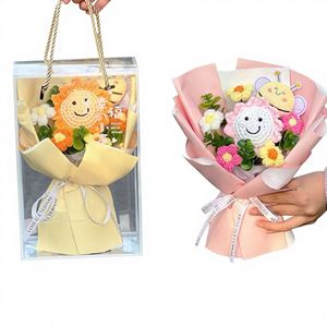 Bouquet di Fiori Lavorati all'Uncinetto Personalizzati 2026, Bambola Rosa in Filato di Cotone, Orsetto Fatto a Mano, Fiori per Laurea, <span class=keywords><strong>Festa</strong></span> del Papà, Pasqua - Product Image 1