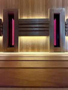 Geräumiges Outdoor-Saunahaus für 6-8 Personen mit Glastür und Finnischem Design - Product Image 2