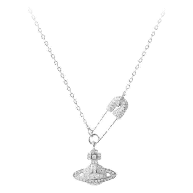 สร้อยคอเงินดาวเสาร์