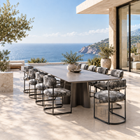Chaise de salle à manger moderne à structure métallique cantilever, fauteuil rembourré à motif abstrait imprimé pour projets hôteliers et villas de luxe