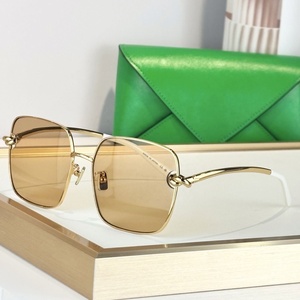 Luxury Designer Polarized <b>Gradient</b> Lenses <b>Sunglasses</b> High Quality UV400 Titanium Frame Protective for Women and Men Party Travel - Product Image 1