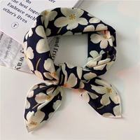 Vente en gros d'usine, foulards carrés en coton personnalisés pour l'été, 50*50cm, imprimés de motifs paisley et de fleurs de cajou, tendance