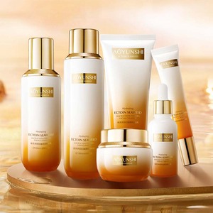 Coffret Cadeau de Soins Hydratants pour la Peau à l'Ectoïne et aux Algues AOYUNSHI OEM ODM – 6 Pièces : Nettoyant, Tonique, Crème Contour des Yeux, Essence - Product Image 1