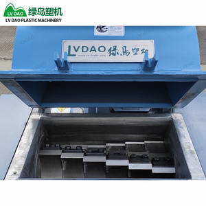 Broyeur automatique de déchets plastiques PET Film Broyeur de bouteilles PC/PE/PP/<span class=keywords><strong>PEMA</strong></span> pour la construction Broyeur de plastique à vendre - Product Image 4