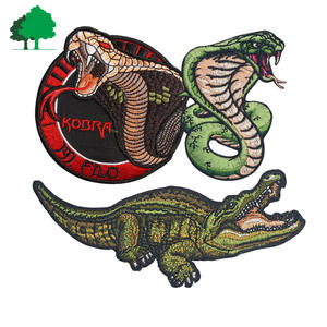 Прямая продажа с завода, Высококачественная дешевая вышитая нашивка OEM под заказ для логотипа кобры, вышитая нашивка на одежду - Product Image 1