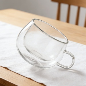 Fabricación <span class=keywords><strong>de</strong></span> vidrio <span class=keywords><strong>de</strong></span> doble pared resistente al calor con asa portátil transparente doble Tasse café vasos <span class=keywords><strong>de</strong></span> vidrio taza <span class=keywords><strong>de</strong></span> vidrio - Product Image 4