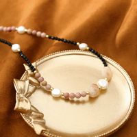 Nouveau Design de Bijoux Délicats : Collier et Bracelet en Perles Baroques d'Eau Douce Naturelles, Spinelle Noire et Rhodonite pour Femme, Idéal au Quotidien et pour les Fêtes