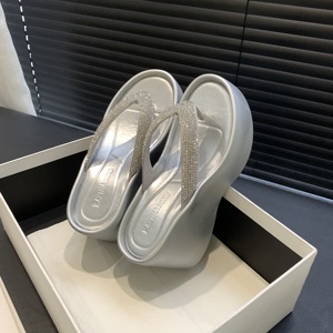 Thick-soled Flip-flops Women's Outdoor Wear 2020 New Summer Wedge <b>Sandals</b> Rhinestone Toe <b>Sandals</b> - Product Image 5