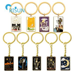 Llavero personalizado <span class=keywords><strong>con</strong></span> tarjeta de Tarot gótica de constelación de La Fortuna, llavero <span class=keywords><strong>con</strong></span> esmalte, llavero - Product Image 1