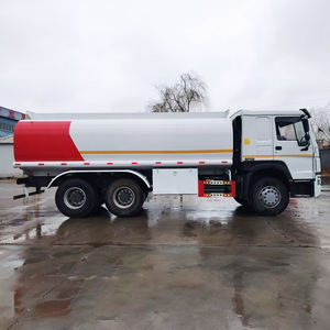 Sinotruk Howo 30000 Litros Aço Inoxidável Transport Tanker <span class=keywords><strong>Bowser</strong></span> Diesel <span class=keywords><strong>Fuel</strong></span> Reabastecimento Caminhões para Gasolina & Oil - Product Image 3