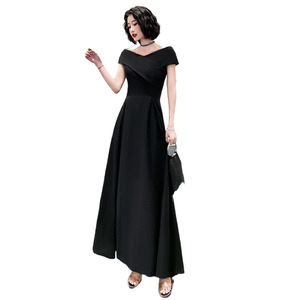 Off-Shoulder Black Evening Gown Long Skirt Empire Waist Elegant Women's Formal Dress for Wedding Banquet Hosting - Product Image 4
