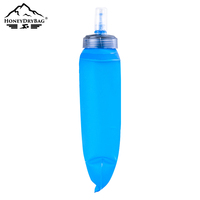 Oem/Odm TPU bouteille d'eau douce randonnée camping entraînement portable course à pied bouteille d'eau douce sans BPA pliable bouteille d'eau douce