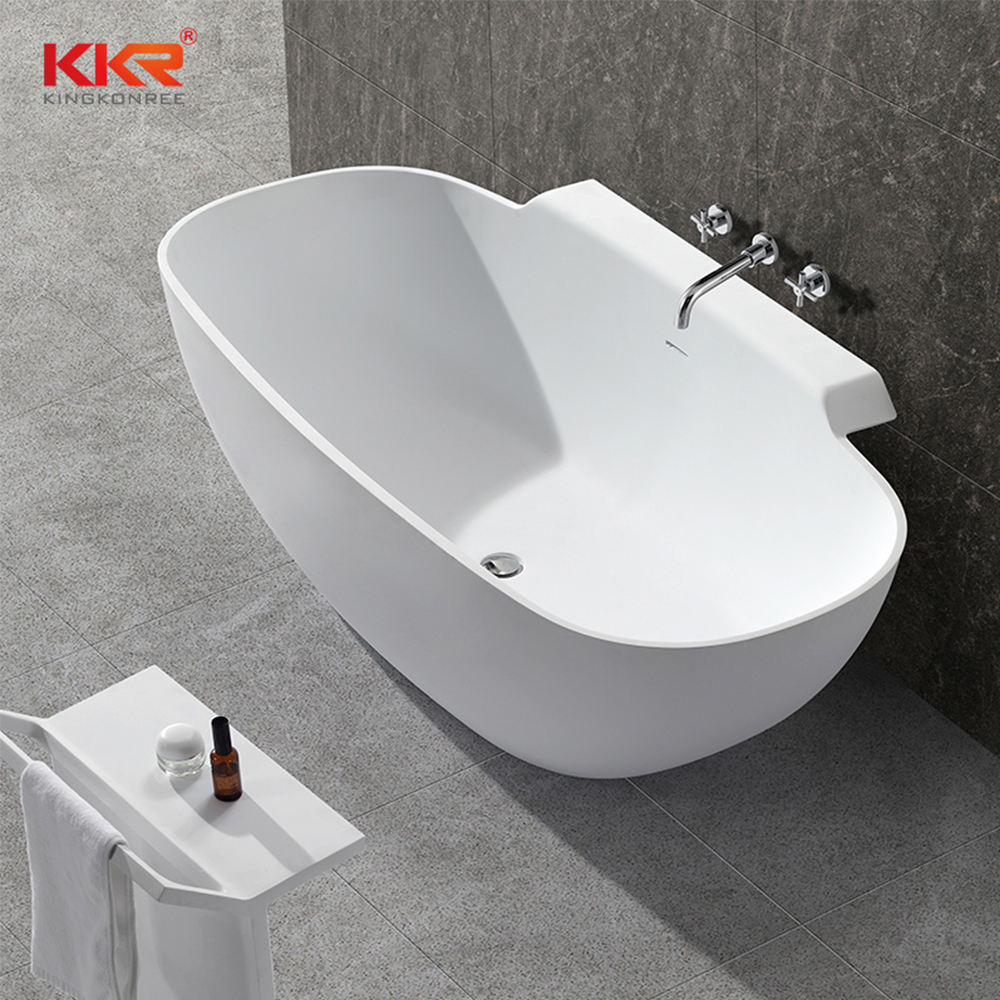 B025-white-bath-tub