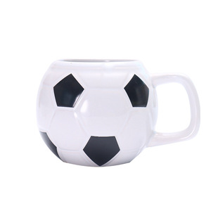 Tasse <span class=keywords><strong>de</strong></span> Football en céramique personnalisée <span class=keywords><strong>de</strong></span> 300ml, vente en gros - Product Image 1