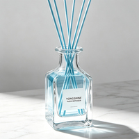 Bouteille en verre carrée vide de 150 ml pour diffuseur à bâtonnets, avec col long et design à sertir, revêtement couleur personnalisé, boîte d'emballage pour l'Australie