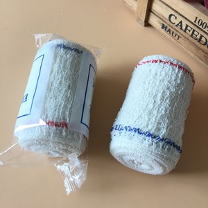 Bandage en crêpe élastique Pipal Tree 7,5 cm x 4,5 m pour formation aux premiers secours - Product Image 3