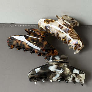 กิ๊บติดผมทรงครึ่งวงกลมอะซิเตทขนาดใหญ่ 11 ซม. สำหรับผู้หญิง ยี่ห้อ Yuxi แฟชั่นใหม่ สไตล์ฝรั่งเศส ลายหินอ่อนหลากสี สำหรับตกแต่งผมในชีวิตประจำวัน - Product Image 1