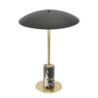 Lampe de chevet LED à piles en fer forgé, à commande tactile, pour chambre, bureau ou hôtel, idéale comme ornement de table transfrontalier