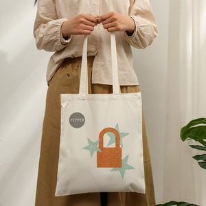 Bolsa de Lona Resistente y Moderna con Diseño de Álbum de Música Country, Regalo para Fanáticos, Personalizada, Reutilizable, de Gran Capacidad para Mujer - Product Image 1