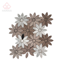 Mosaïque de marbre découpée au jet d'eau, motif floral pour la décoration des murs de salle de bain et d'entrée, OEM personnalisé en stock
