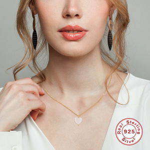 Collar de concha redonda de corazón de amor geométrico para mujer, joyería de plata de ley 925 delicada, venta al por mayor - Product Image 5