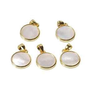 Borde chapado en oro geometría hexagonal cuadrado redondo forma <span class=keywords><strong>de</strong></span> triángulo <span class=keywords><strong>de</strong></span> BrassPendant encantos para <span class=keywords><strong>la</strong></span> fabricación <span class=keywords><strong>de</strong></span> <span class=keywords><strong>la</strong></span> joyería - Product Image 5